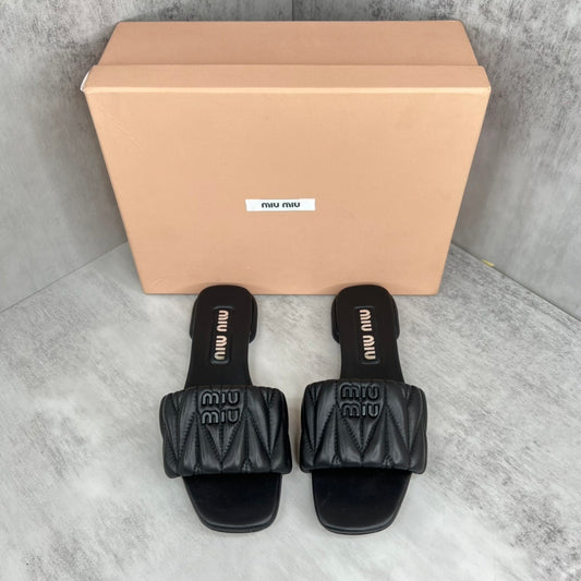 Miu Miu Slides "Black"