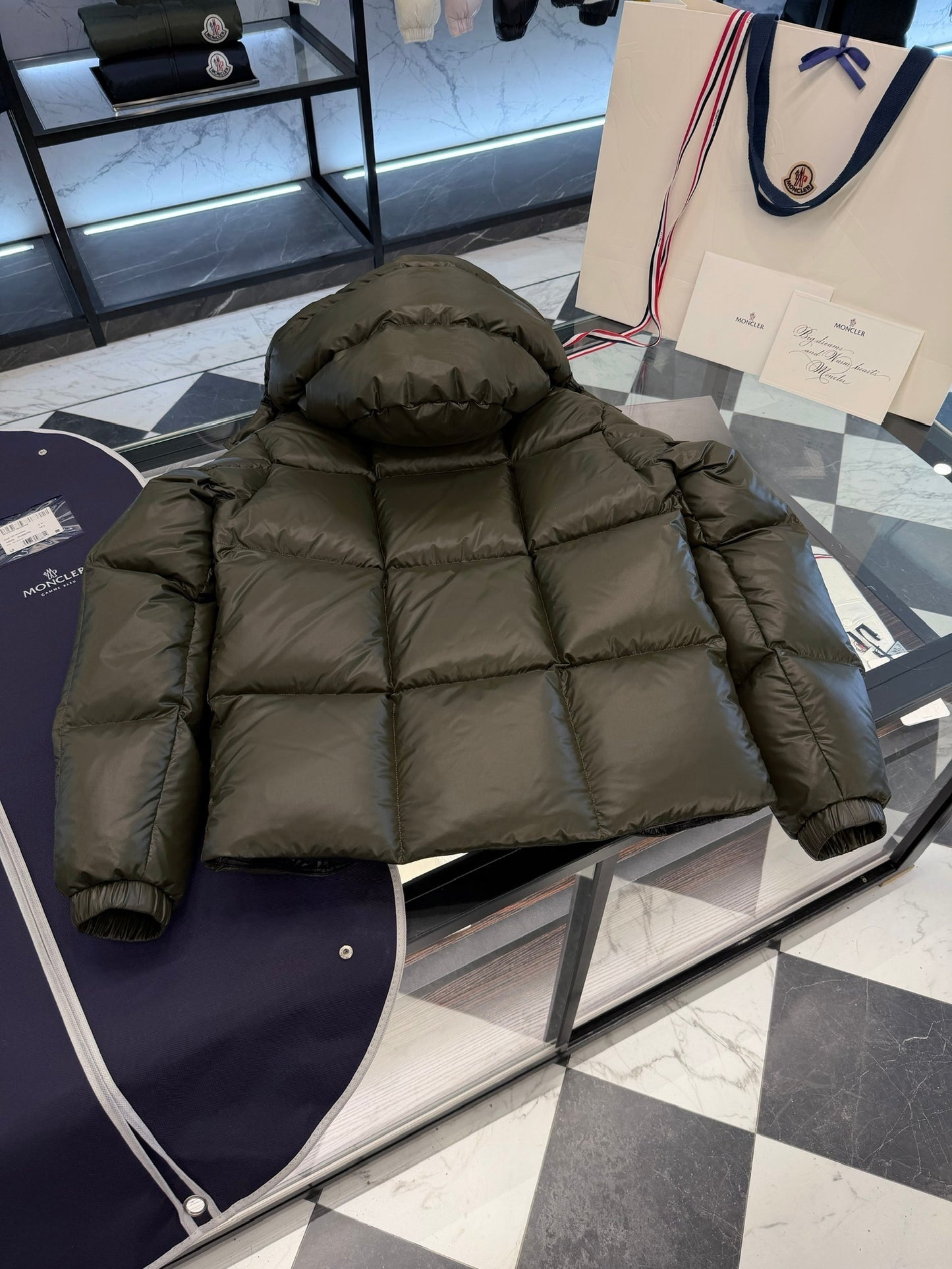 Moncler Parana Hooded Short Down Jacket "Olive Green"