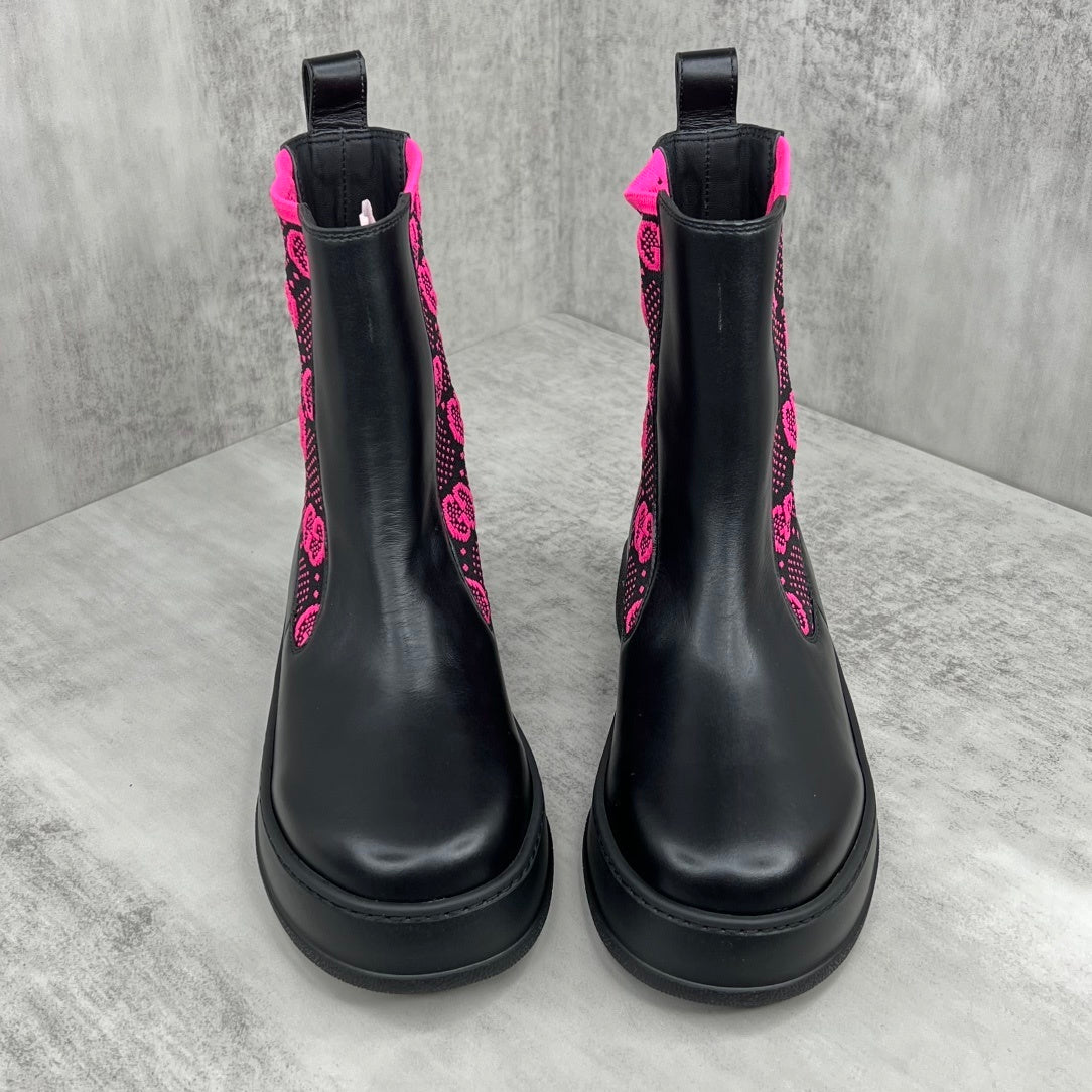 Gucci Leather Chelsea Boots "Pink"