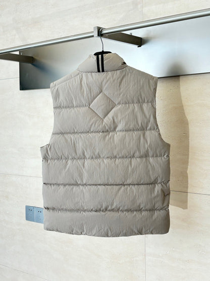 Canada Goose Crofton Down Vest EnduraLuxe "Limestone"