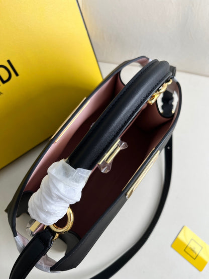 Fendi Peekaboo ISeeU Medium Bag