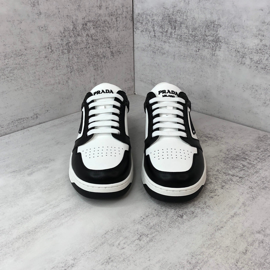 Prada Downtown "White-Black"