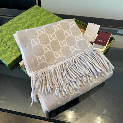 Gucci GG Cashmere Scarf "Grey-White"