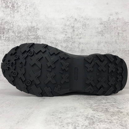 Burberry Arthur "Black-Grey Monogram"