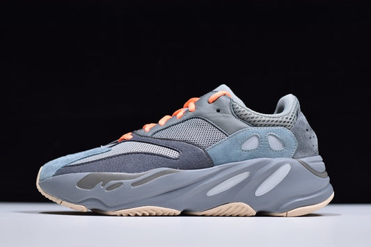 Yeezy 700 "Teal Blue"