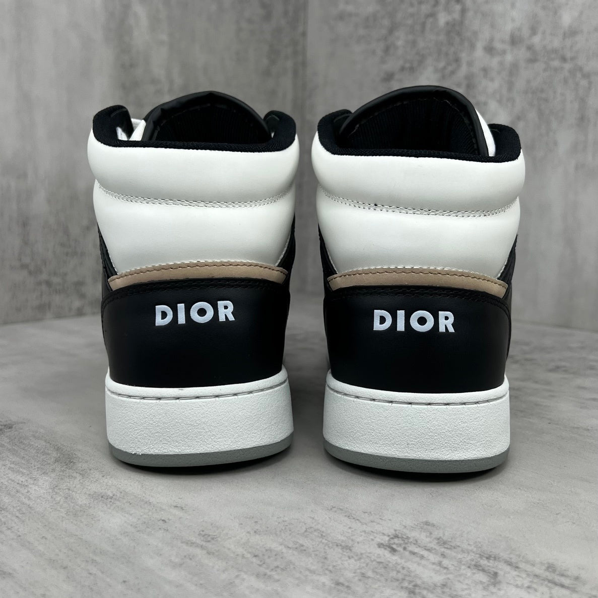 Dior B27 High-Top "Black-White-Beige"