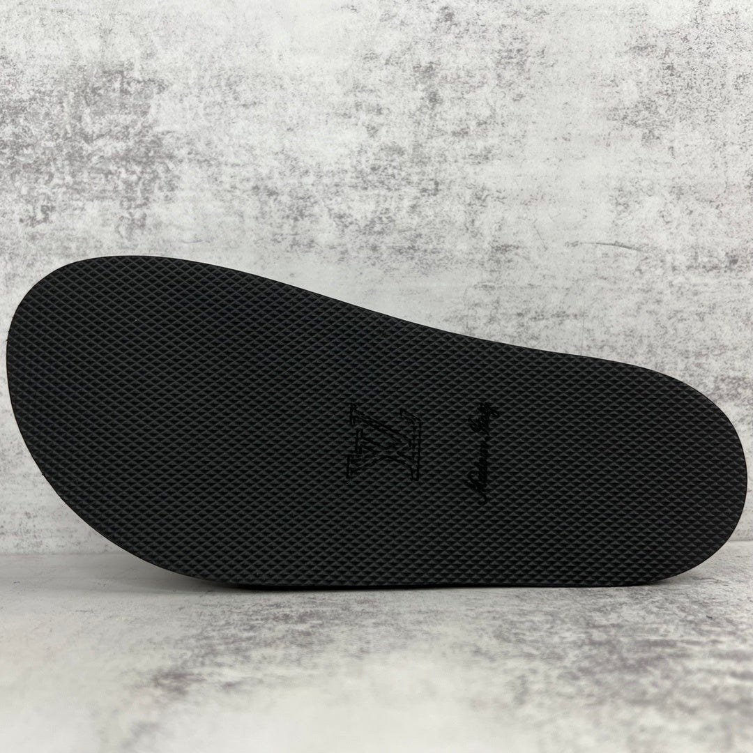 Louis Vuitton Chain Slides "Black"