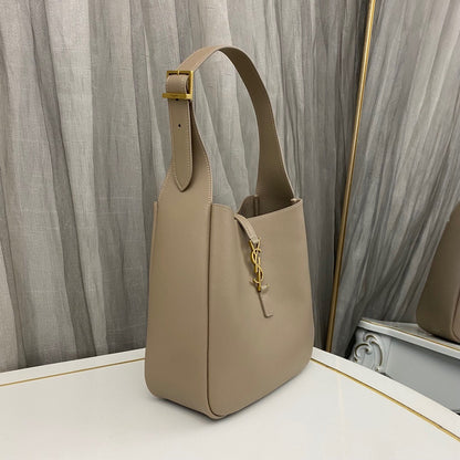 Saint Laurent Le 5 À 7 Supple Small in Grained Leather