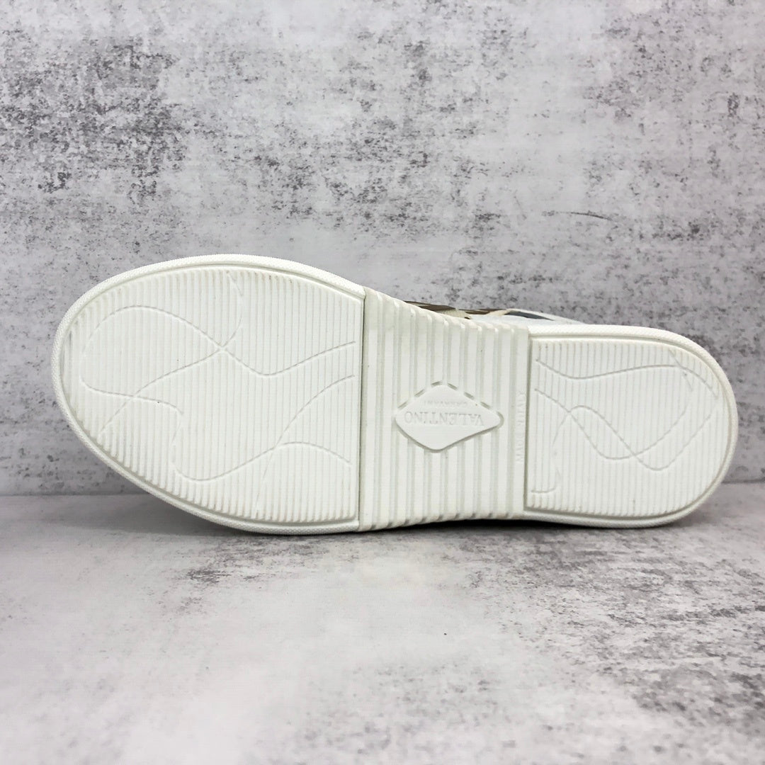 Valentino Garavani VL7N "White-Beige"