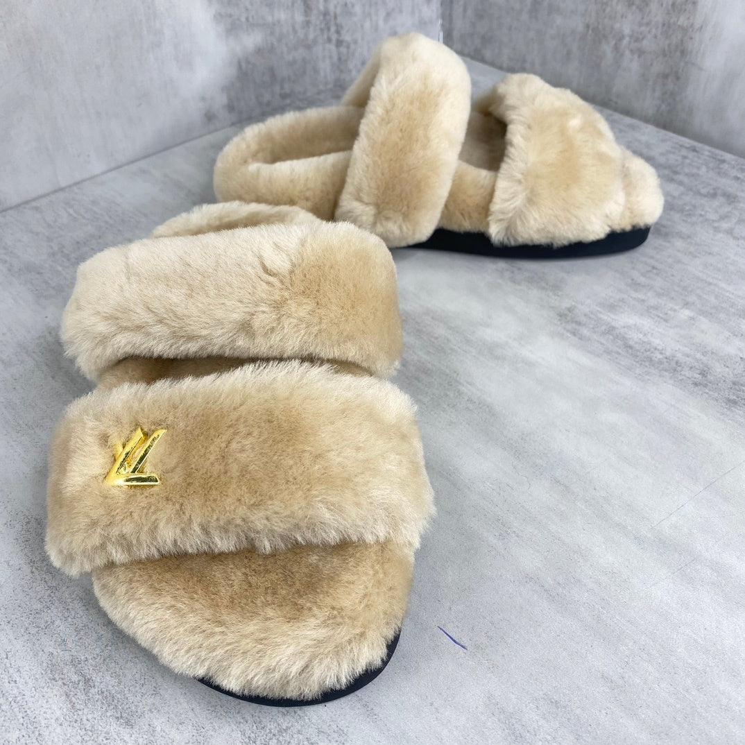 Louis Vuitton Fur Sandals "Beige-Black"