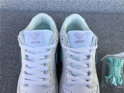 Diamond Supply Co. x Nike SB Dunk Low Pro OG QS "White"