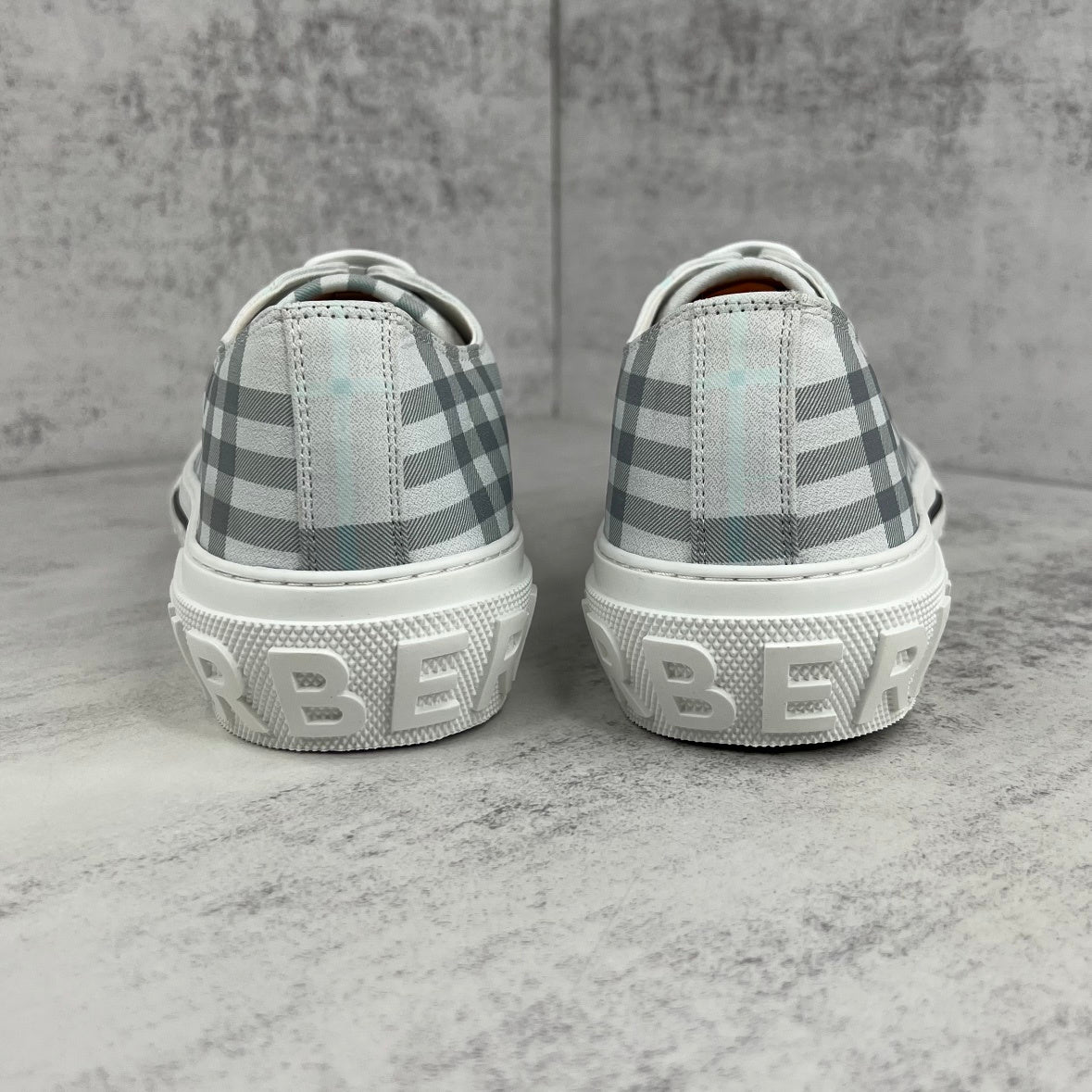 Burberry Gabardine "Grey"