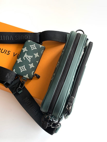 Louis Vuitton Trio Messenger