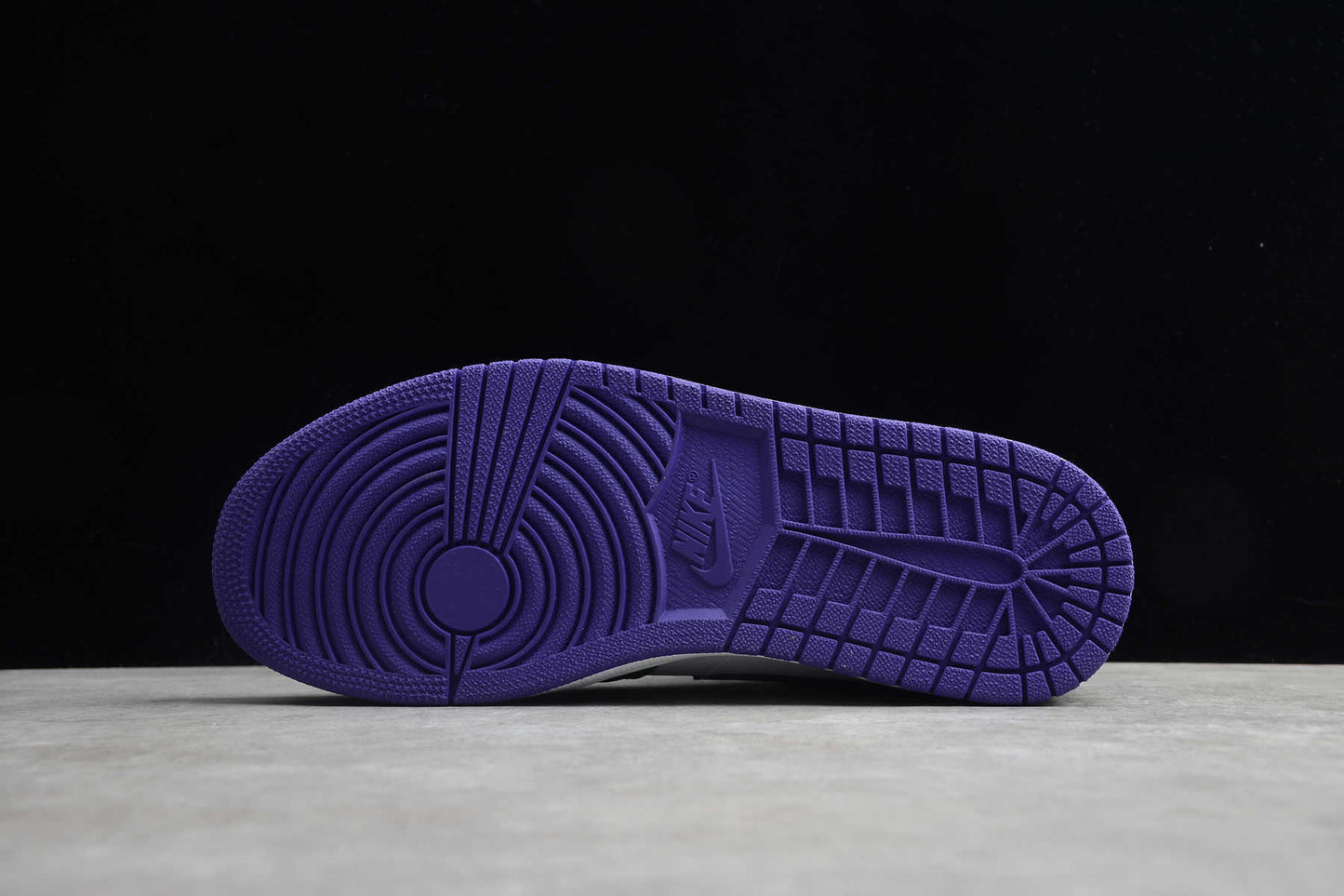 Air Jordan 1 Mid "Incredible Hulk"