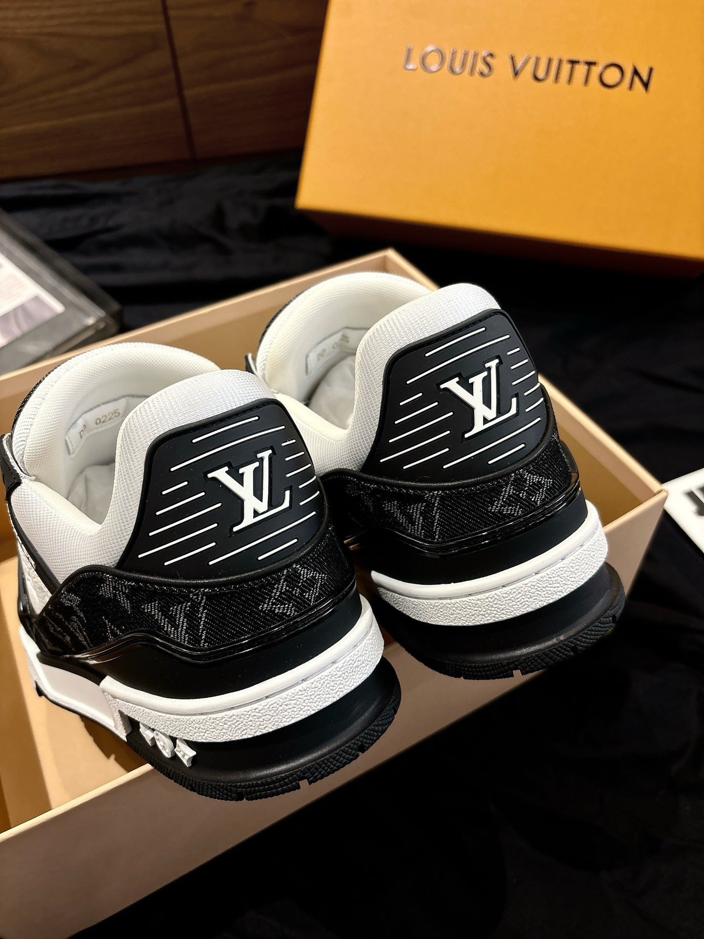 Louis Vuitton LV Trainers "Noir Denim"