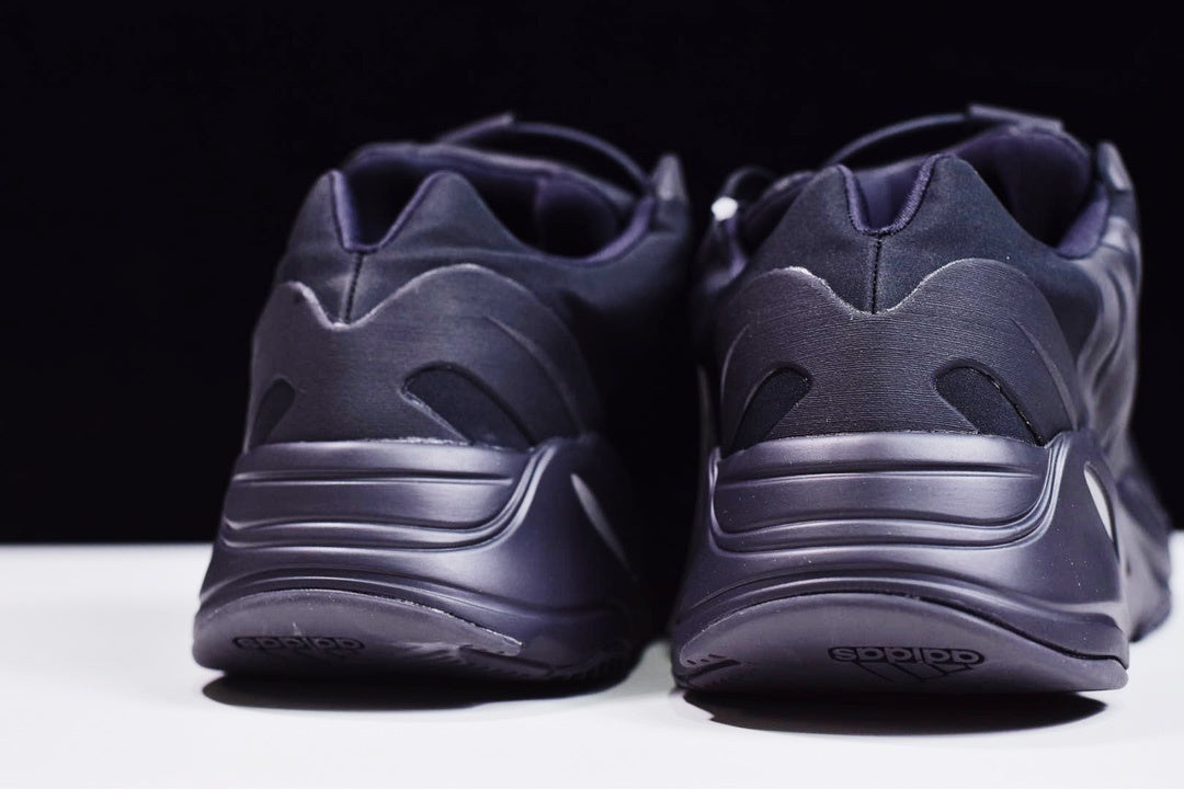 Yeezy 700 MNVN "Black"