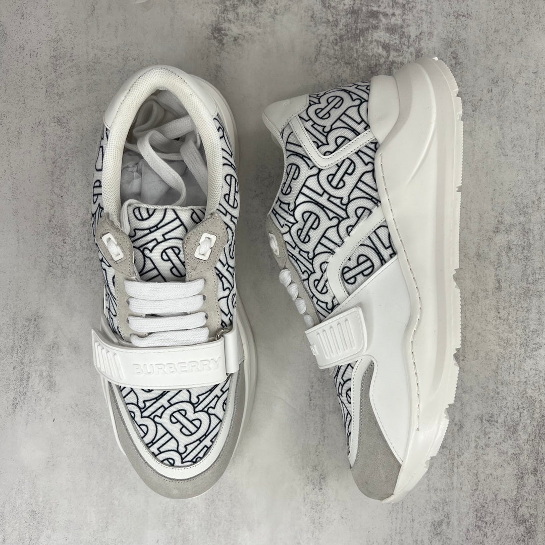 Burberry Ramsey "White-Grey-Black Monogram"