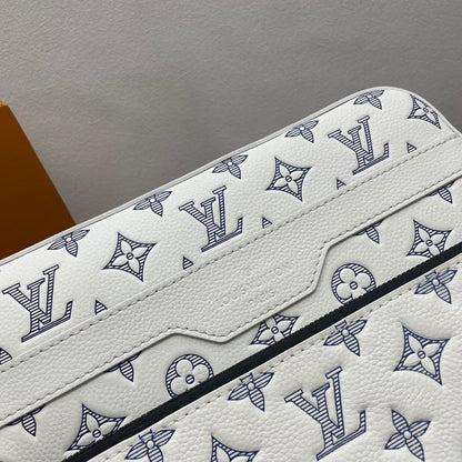 Louis Vuitton Trio Messenger