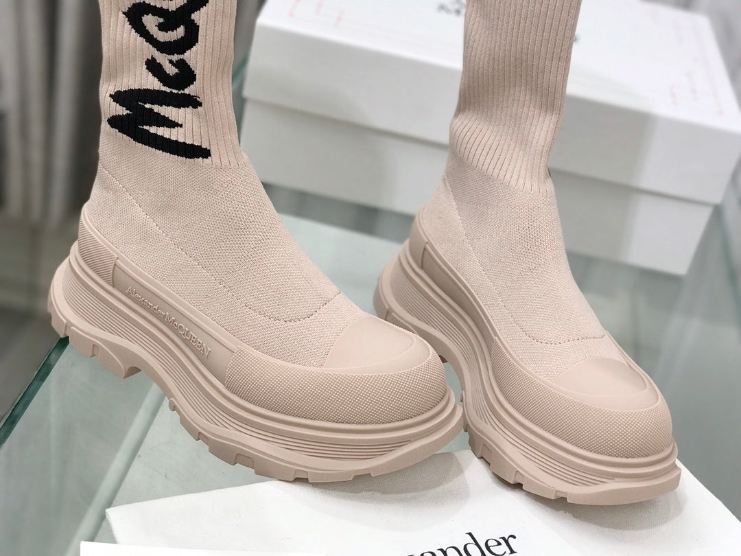 Alexander McQueen Tread Slick Boot "Ribbed Beige"