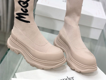 Alexander McQueen Tread Slick Boot "Ribbed Beige"