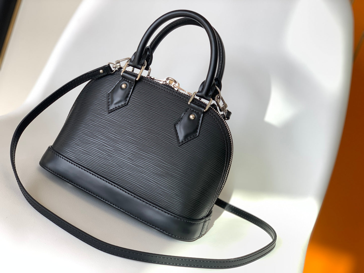 Louis Vuitton Alma BB