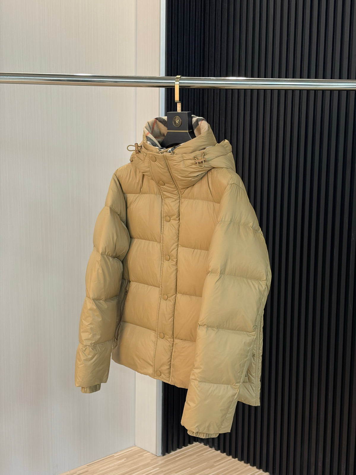 Burberry Halsby Down Puffer Jacket "Beige"