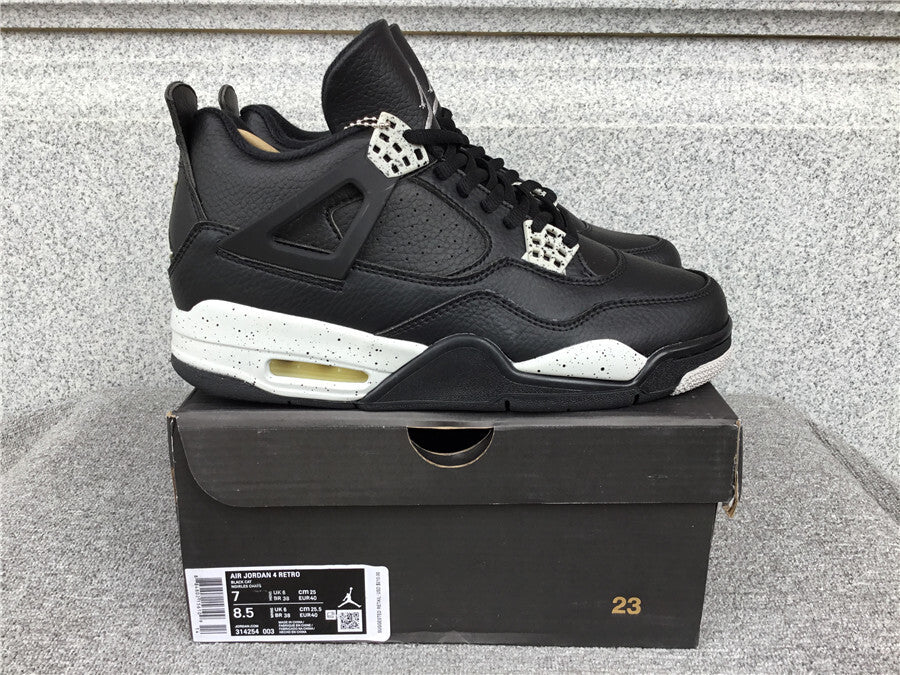 Air Jordan 4 Retro LS "Oreo"
