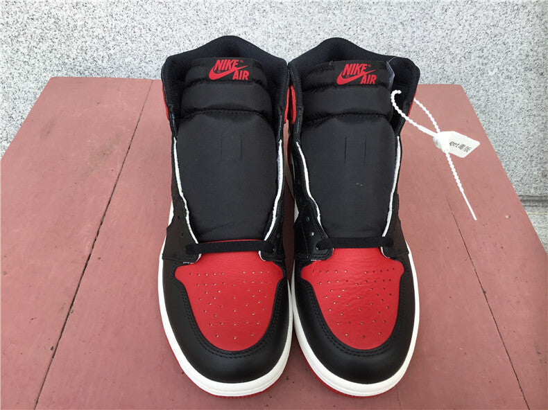 Jordan 1 Retro High OG "Bred Toe"