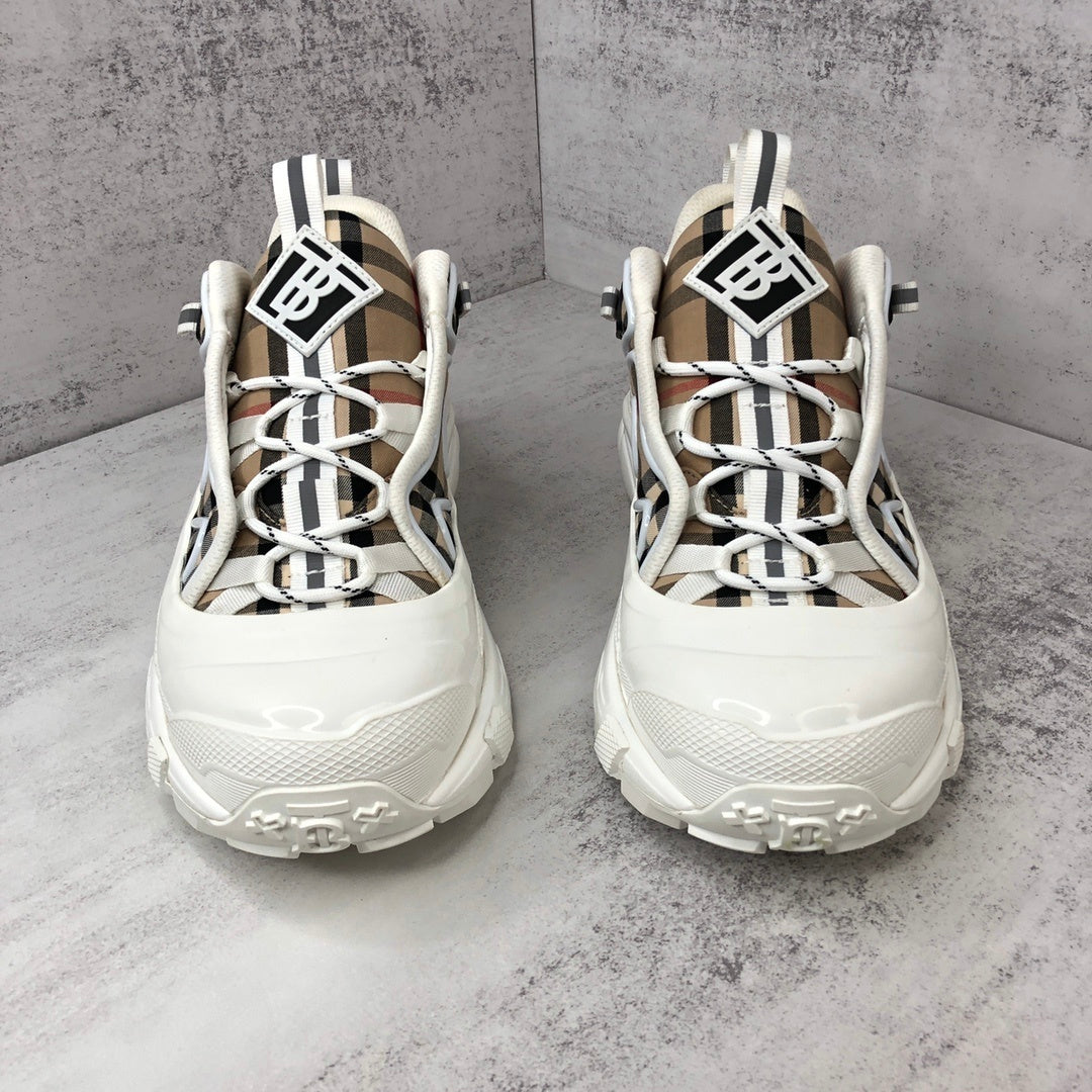 Burberry Arthur "White-Vintage"
