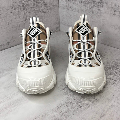 Burberry Arthur "White-Vintage"