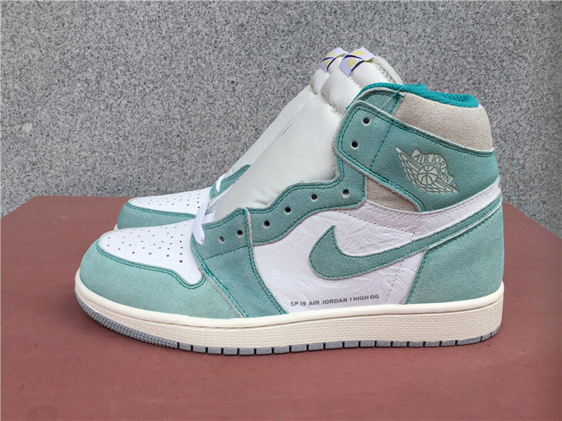 Air Jordan 1 Retro High OG "Turbo Green"