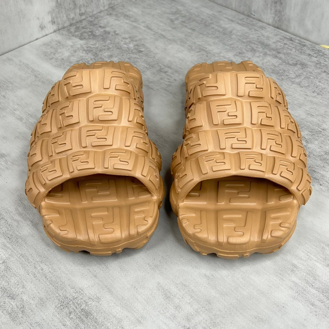 Fendi Cloud Slides "Camel"