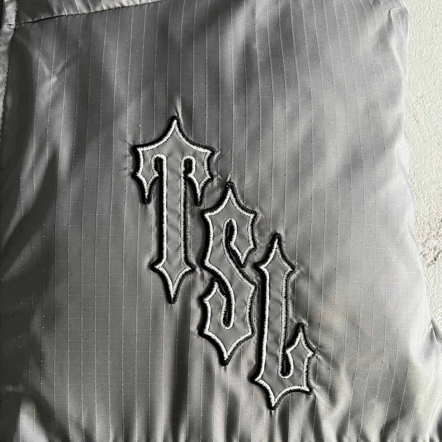 Trapstar Shooters Down Vest "Grey-Reflective Logo"