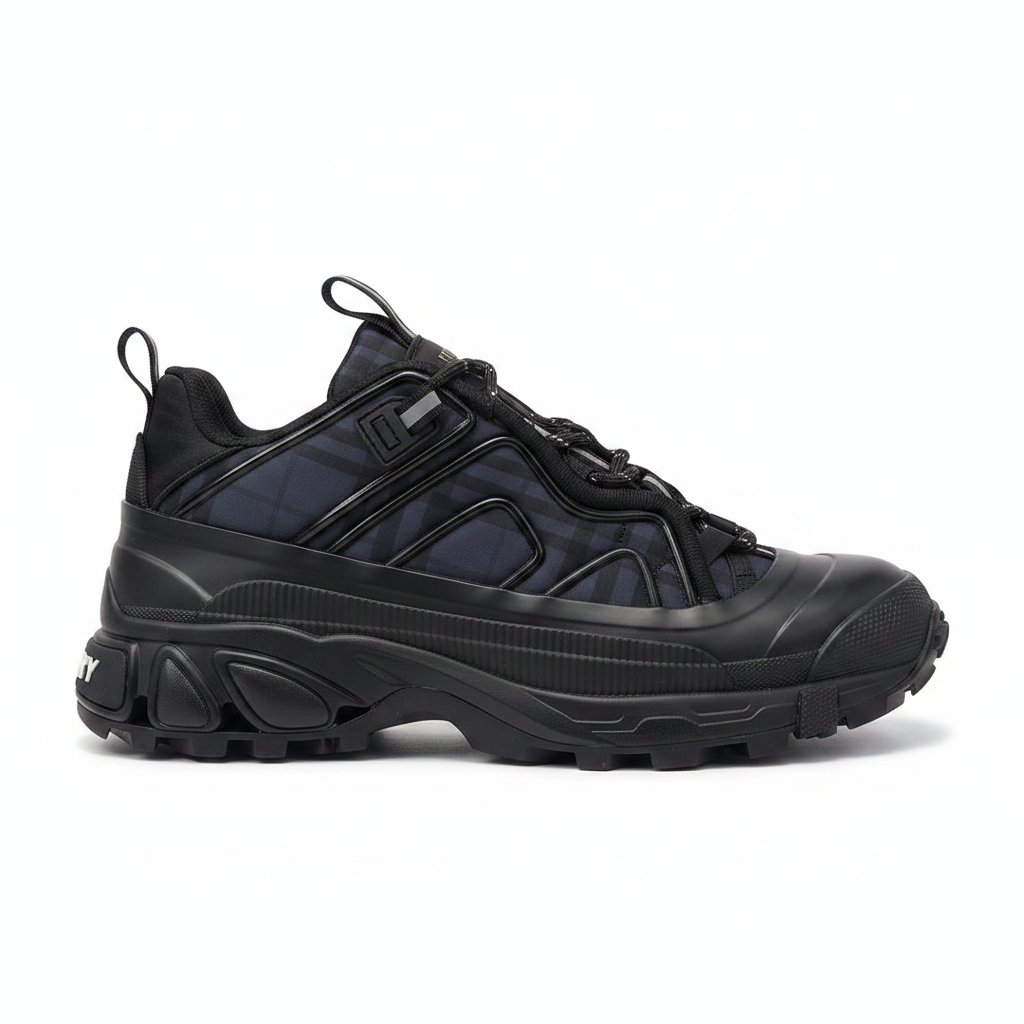 Burberry Arthur "Black-Blue"