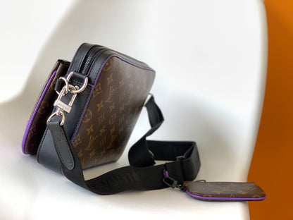 Louis Vuitton Trio Messenger