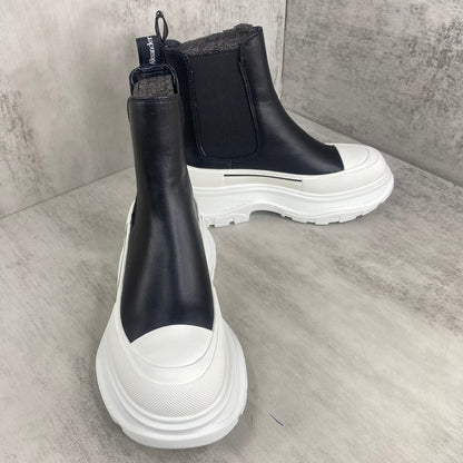 Alexander McQueen Tread Slick Chelsea Boots "Black-White"