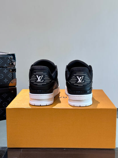 Louis Vuitton LV Trainers "Black"