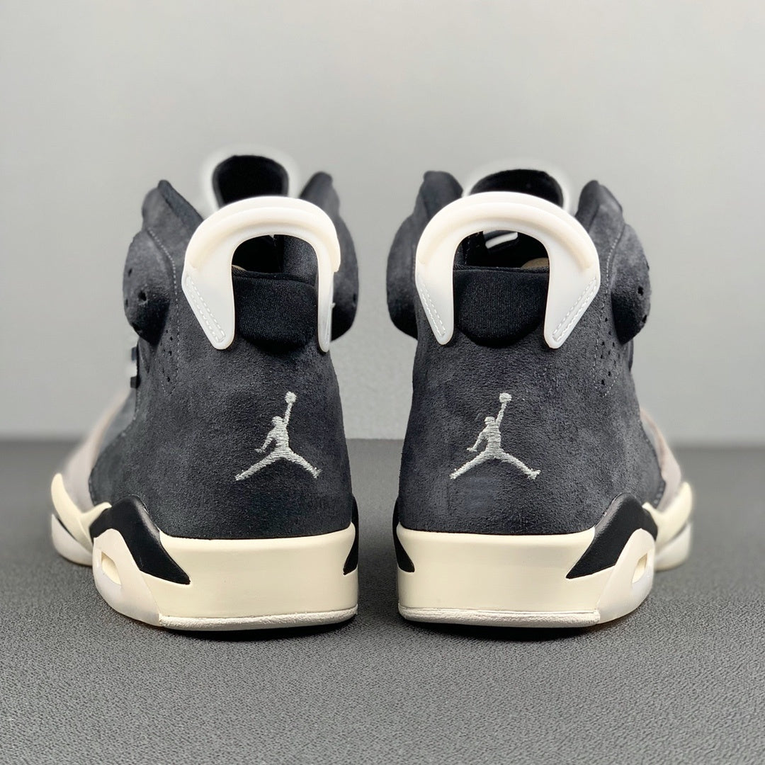 Air Jordan 6 Retro "Tech Chrome"