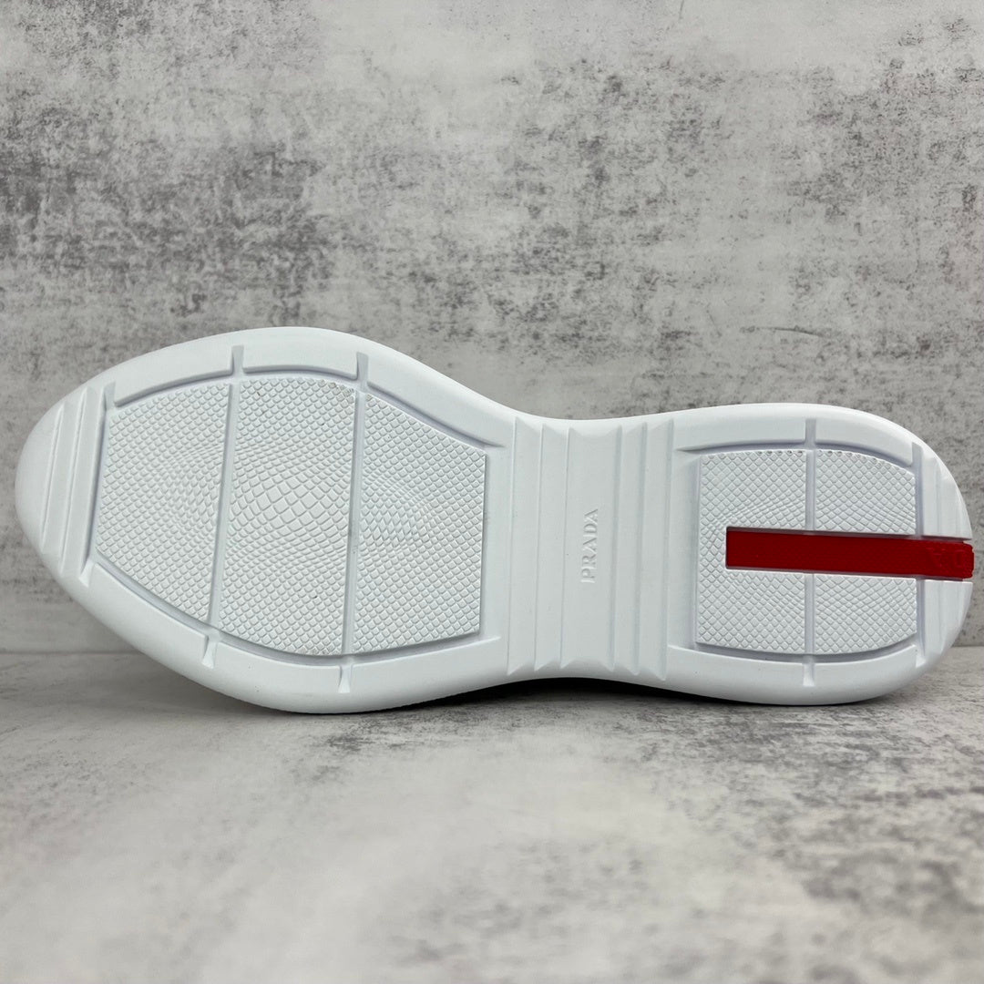 Prada America's Cup "White-Silver"