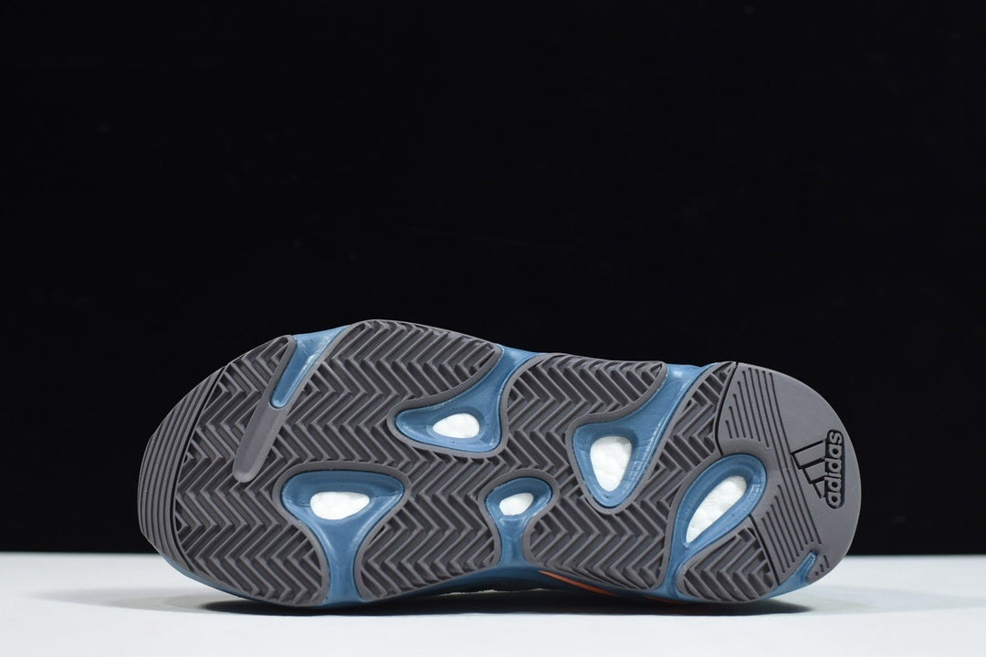 Yeezy 700 "Faded Azure"