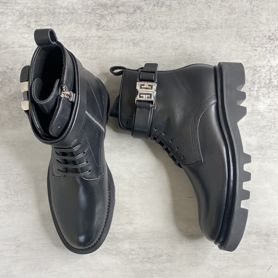 Givenchy Leather Boots Ankle-Lock