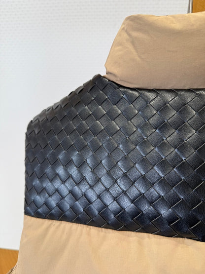 Bottega Veneta Intrecciato Poplin Down Vest "Camel-Black"