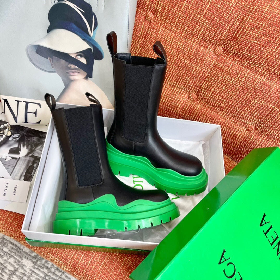 Bottega Veneta Tire Chelsea Boots "Black-Green"
