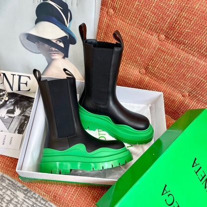 Bottega Veneta Tire Chelsea Boots "Black-Green"