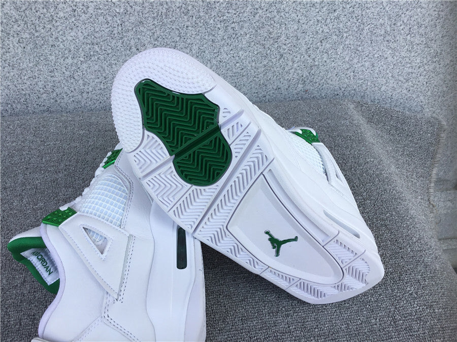 Air Jordan 4 Retro "Pine Green Metallic"