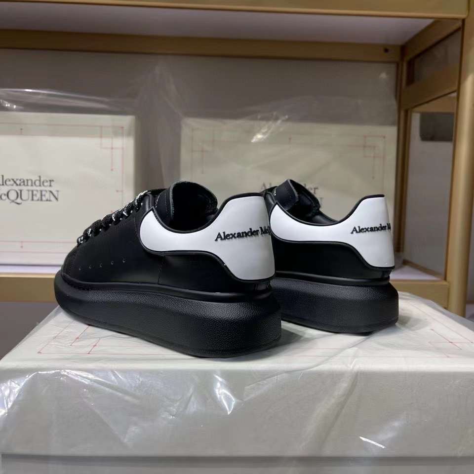 Alexander McQueen Oversized "Black-White Tab"