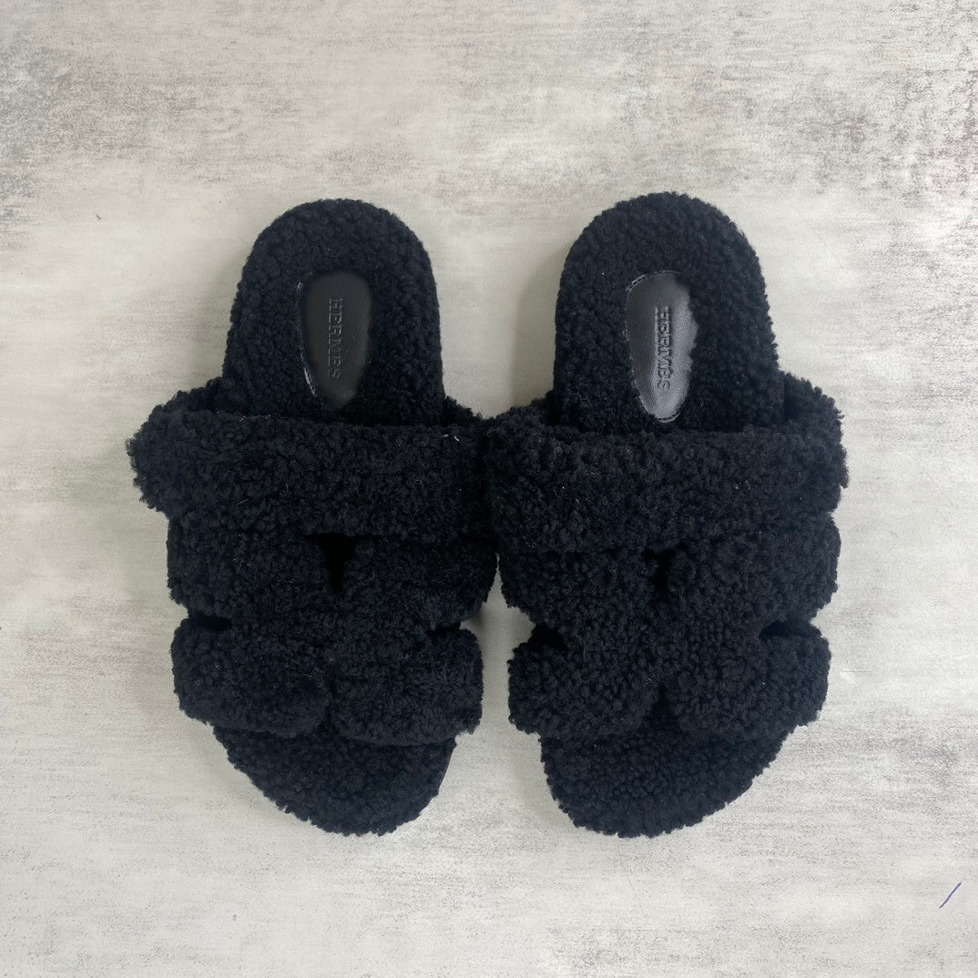 Hermes Chypre Sandals "Black"