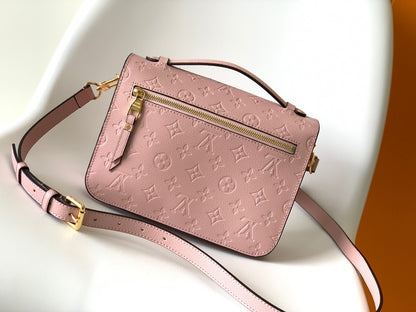 Louis Vuitton Pochette Métis
