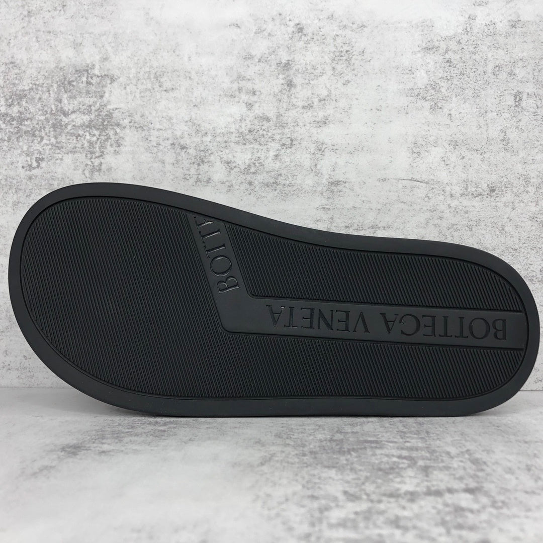 Bottega Veneta Slides "Black"