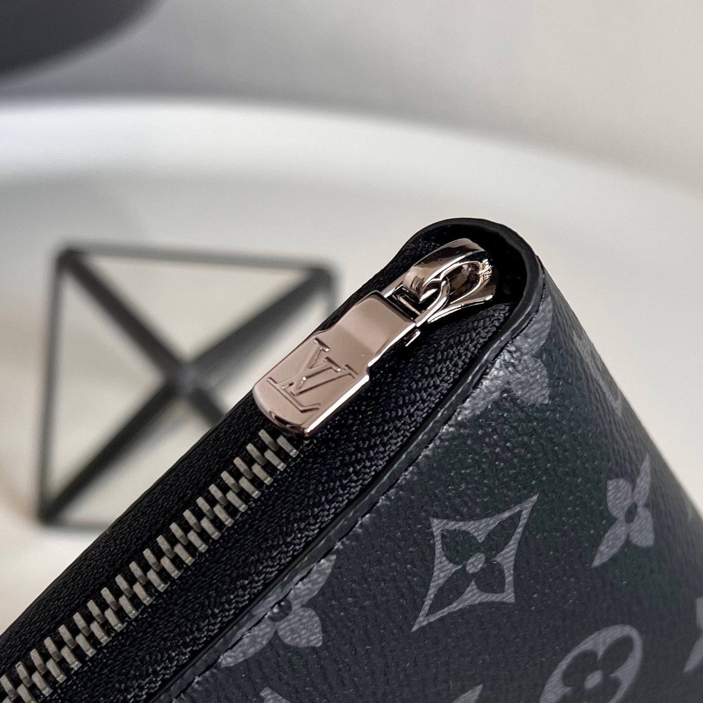 Louis Vuitton Zippy Wallet "Monogram Eclipse"